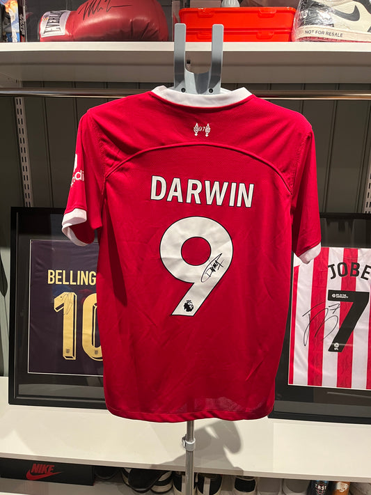 Signert Darwin Nunez drakt