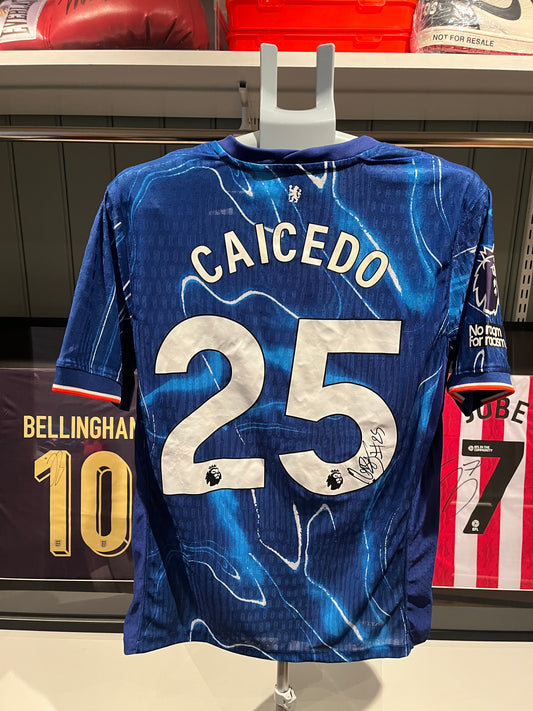 Signert Caicedo drakt