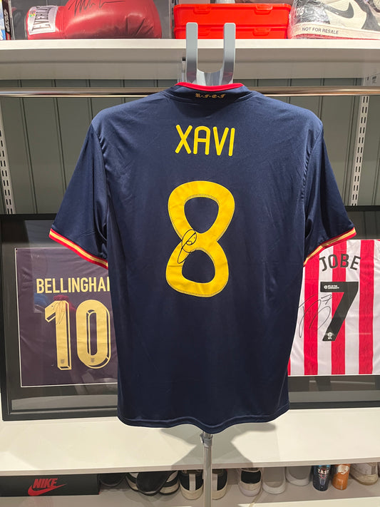 Signert Xavi drakt